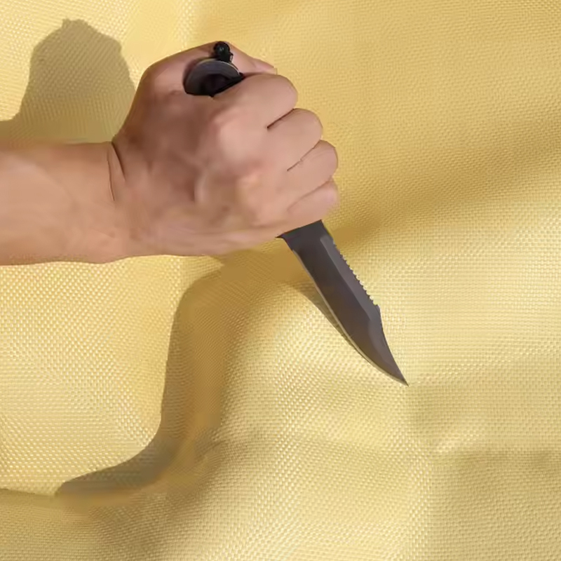 Fabraic aramid atá frithsheasmhach in aghaidh an ardteochta agus atá frithsheasmhach in aghaidh lasair Fabraic aramid atá frithsheasmhach in aghaidh an ardteochta agus atá frithsheasmhach in aghaidh lasair